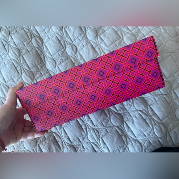 Tory Burch Pink and Orange Patterned Box - Picture 4 of 13